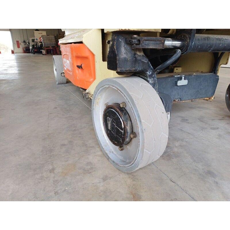 JLG 2646ES رافعات مقصية الشكل