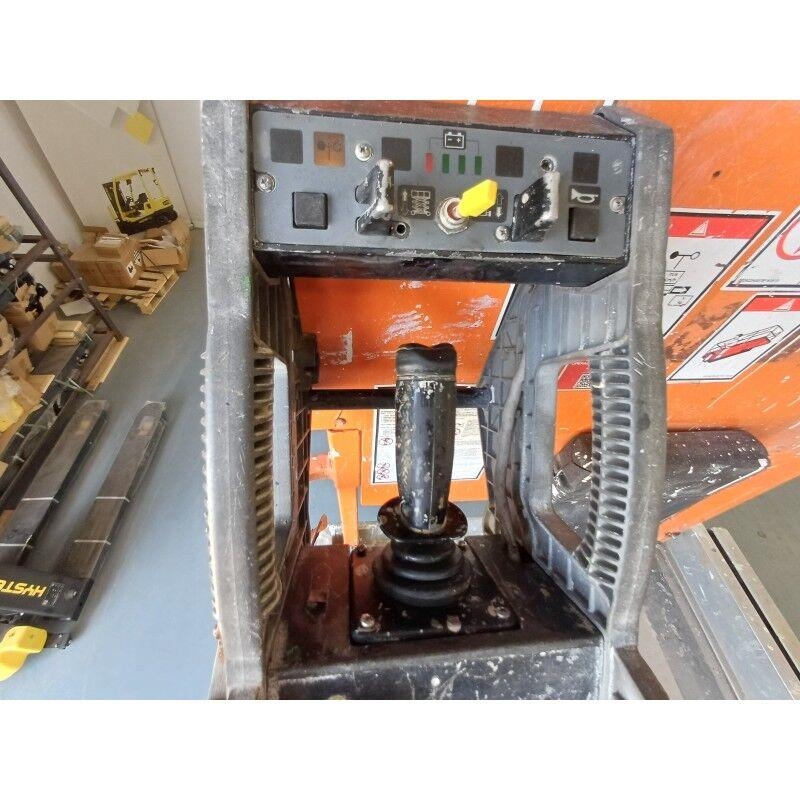JLG 2646ES رافعات مقصية الشكل
