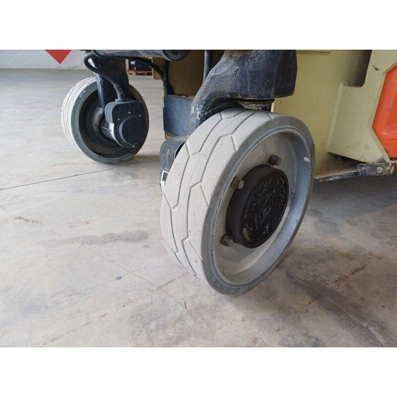 JLG 2646ES رافعات مقصية الشكل