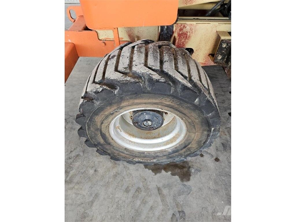 JLG 4394RT Scheren-Arbeitsbühnen