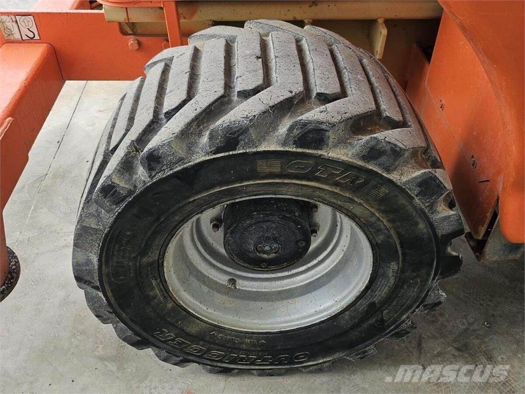 JLG 4394RT Scheren-Arbeitsbühnen