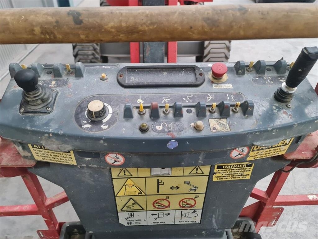 JLG 450AJ 관절형 전동이동 리프트