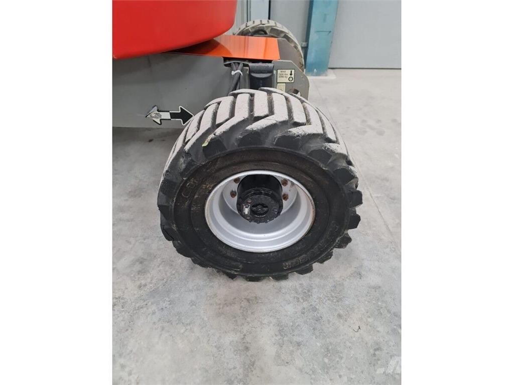 JLG 450AJ 관절형 전동이동 리프트