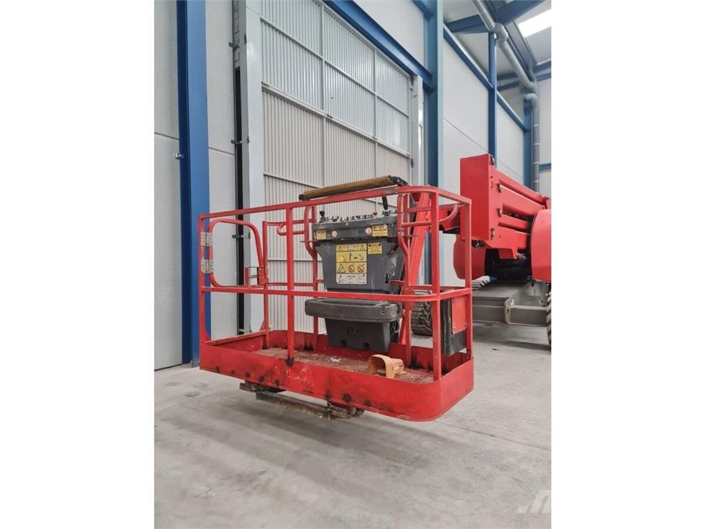 JLG 450AJ 관절형 전동이동 리프트
