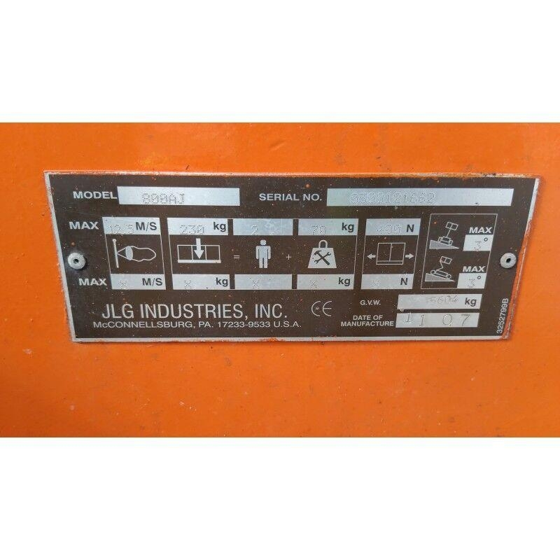 JLG 800AJ Plataforma de trabajo articulada