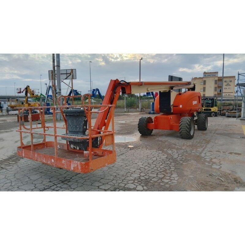 JLG 800AJ Plataforma de trabajo articulada