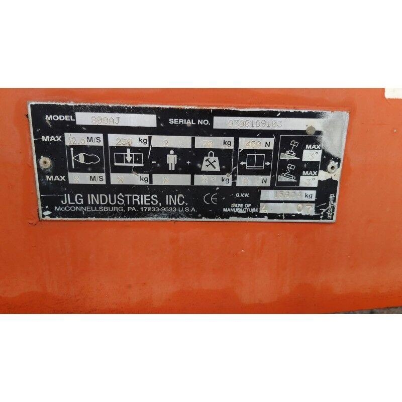 JLG 800AJ Plataforma de trabajo articulada