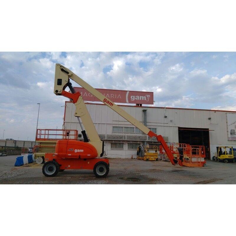 JLG 800AJ Plataforma de trabajo articulada