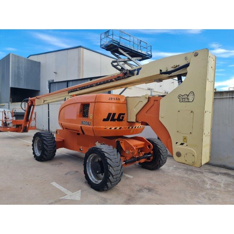 JLG 800AJ Plataforma de trabajo articulada