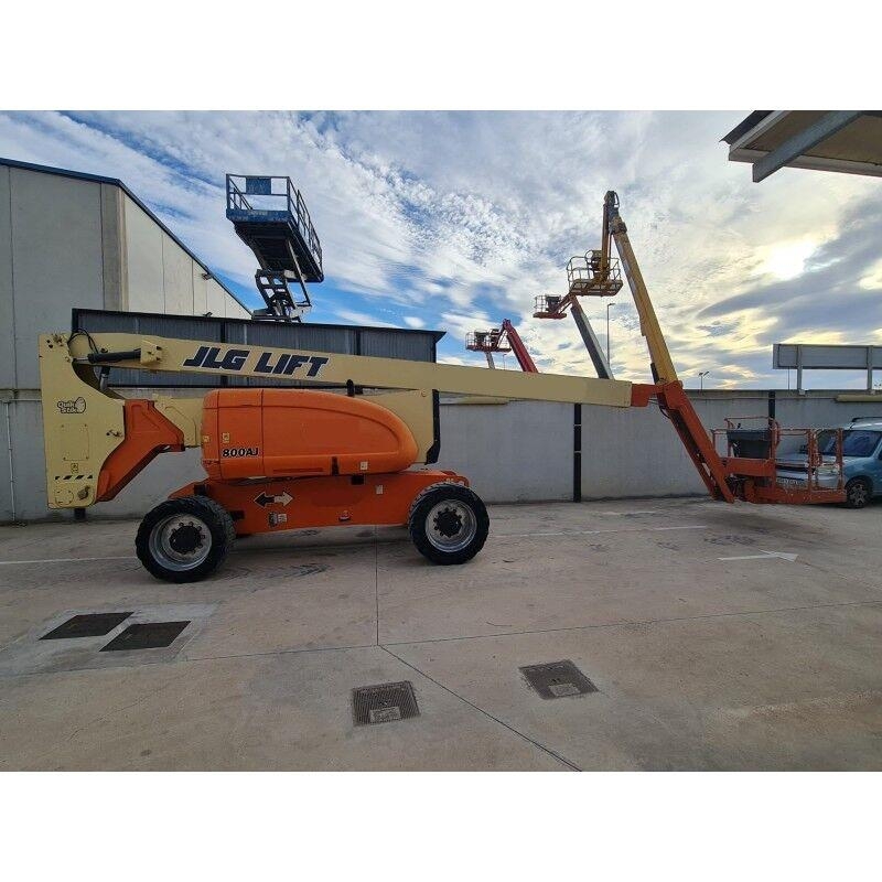 JLG 800AJ Plataforma de trabajo articulada