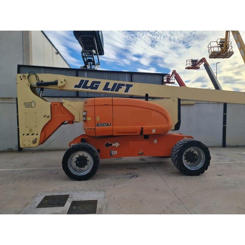 JLG 800AJ Plataforma de trabajo articulada