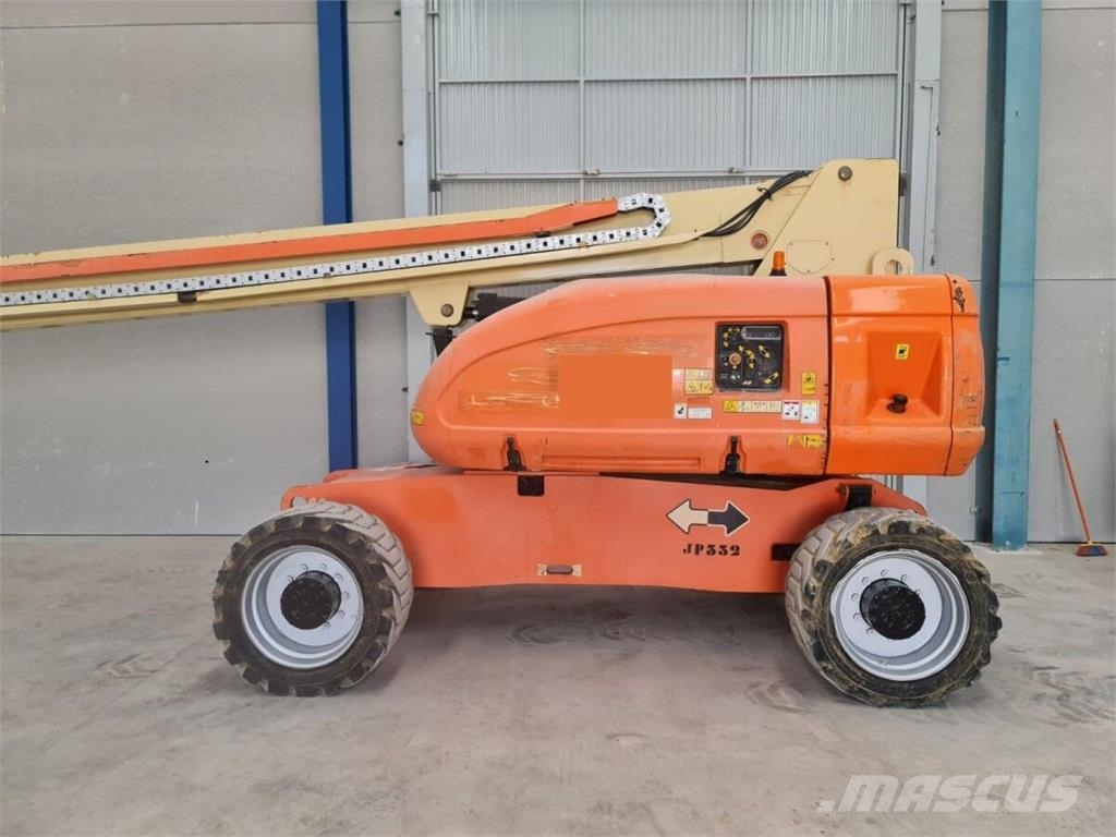 JLG 860SJ Telescopic boom lifts