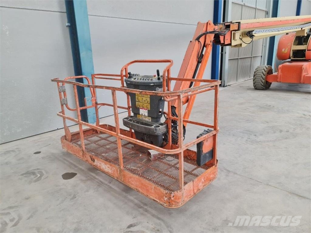 JLG 860SJ Telescopic boom lifts