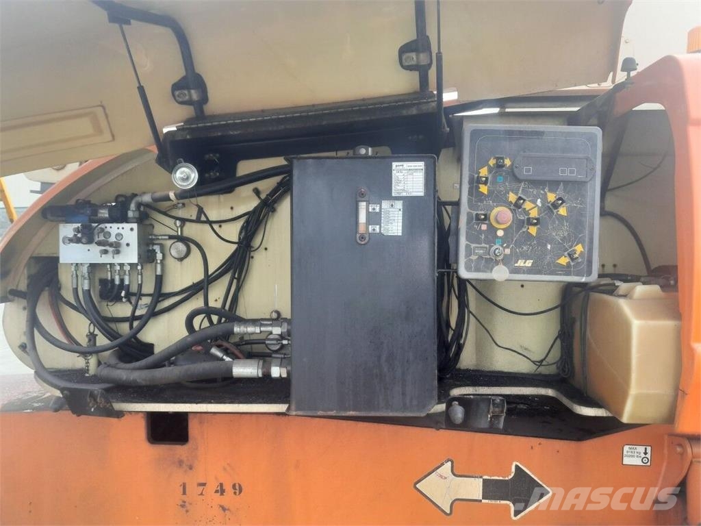 JLG 860SJ رافعات سلة تلسكوبية