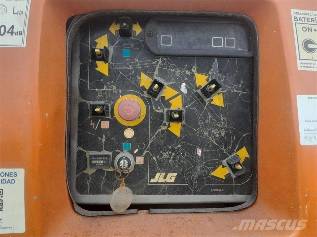 JLG 860SJ رافعات سلة تلسكوبية