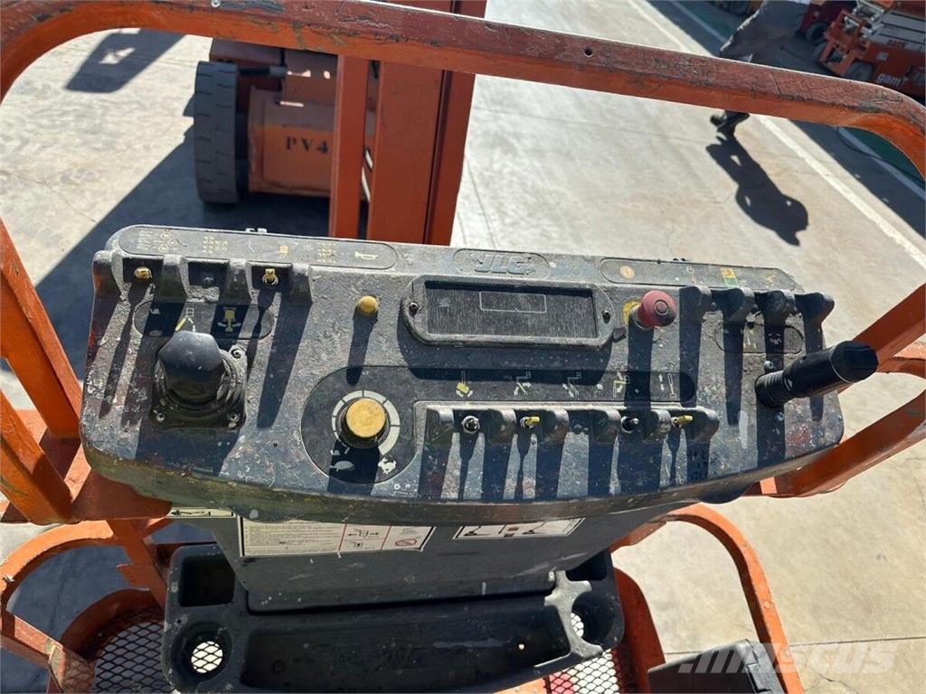 JLG E300AJP Zglobne podizne platforme