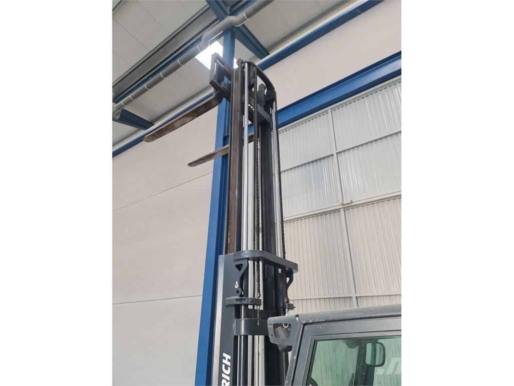 Jungheinrich DFG320S Dízel targoncák