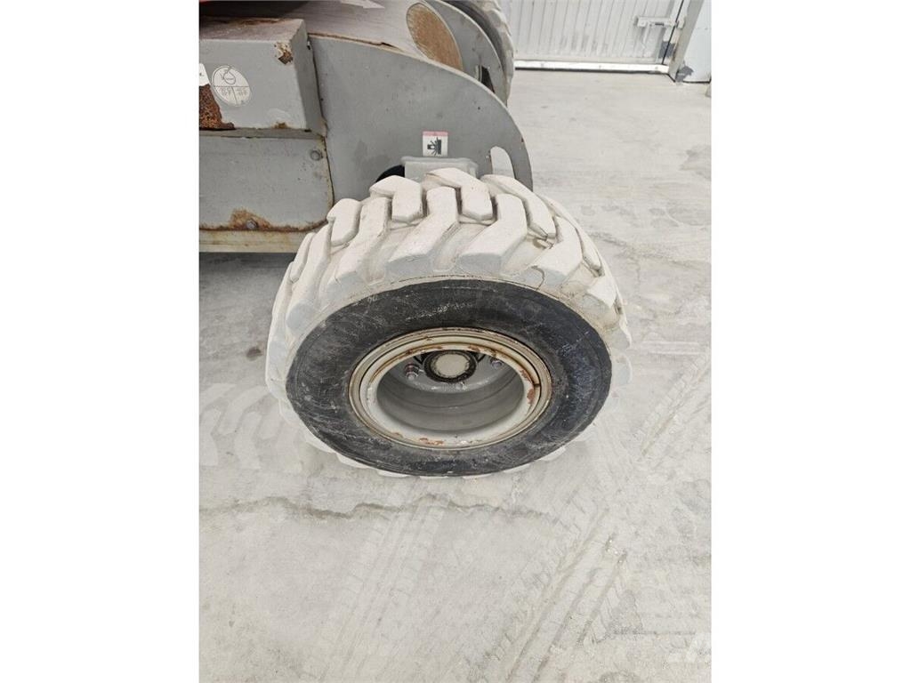 Manitou 170AETJL-BI Körüklü personel platformları