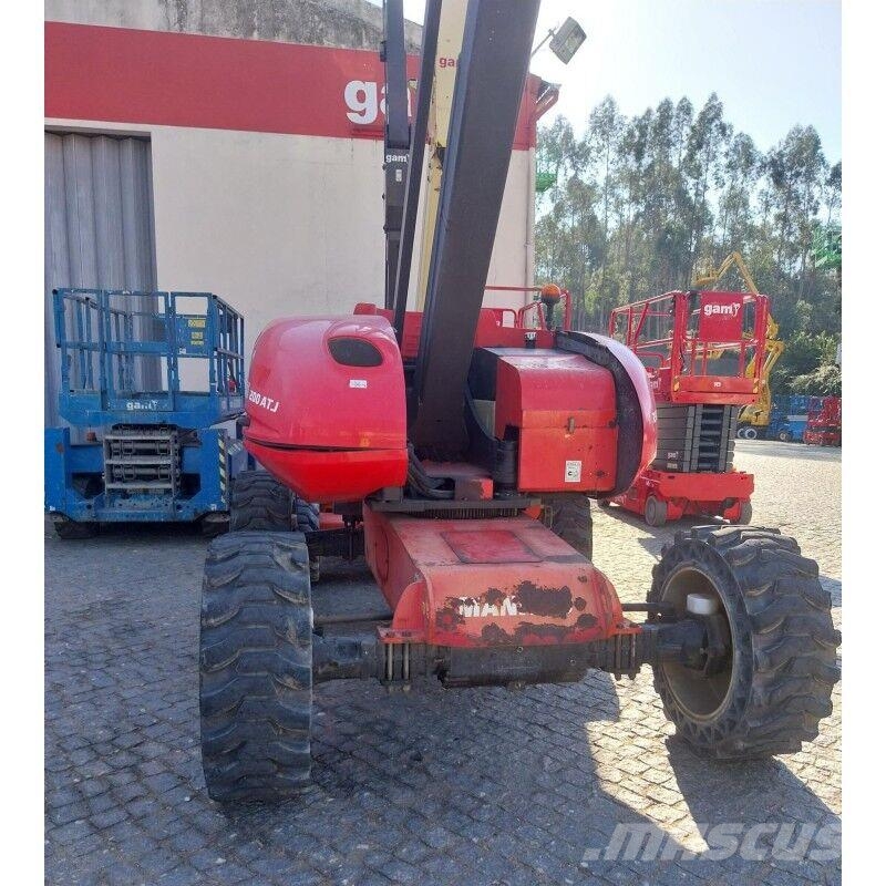 Manitou 200 ATJ Plataformas elevatórias articuladas
