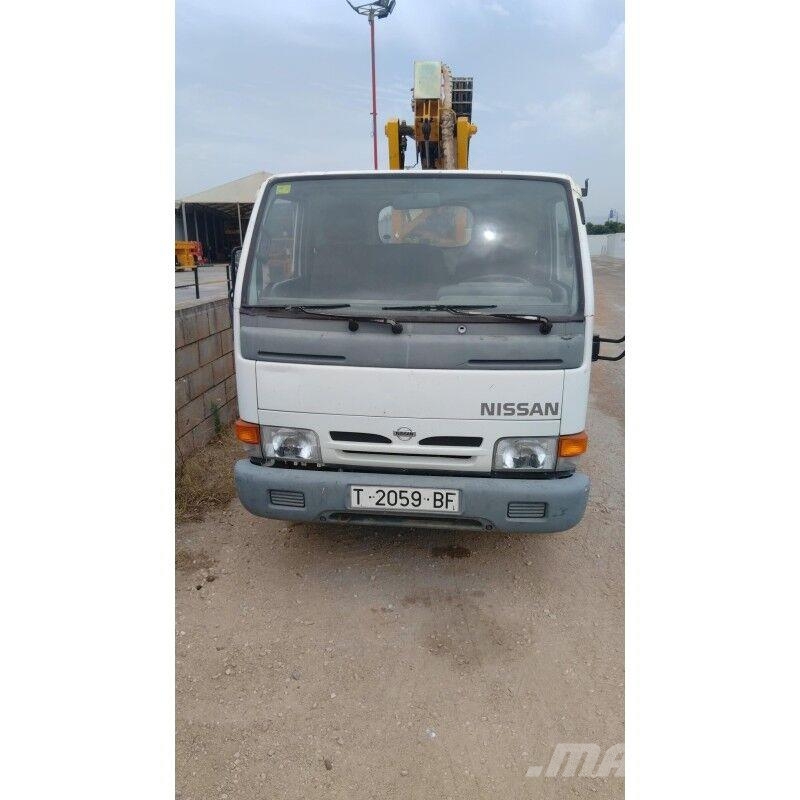 Nissan P 14 TL Auto hoogwerkers