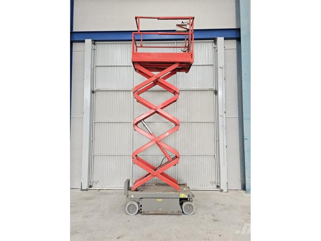 SkyJack SJ III 3219 رافعات مقصية الشكل