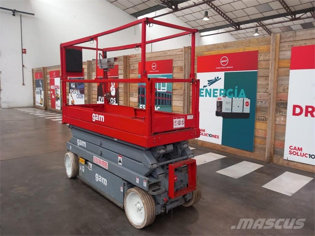 SkyJack SJIII-3220M رافعات مقصية الشكل