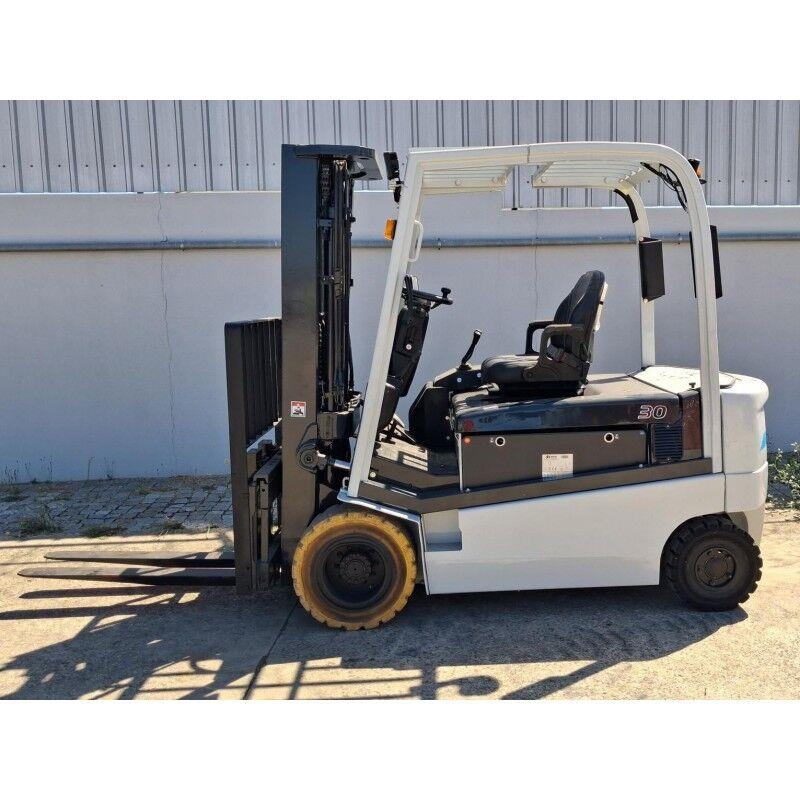 UniCarriers G1Q2L30Q Elektromos targoncák