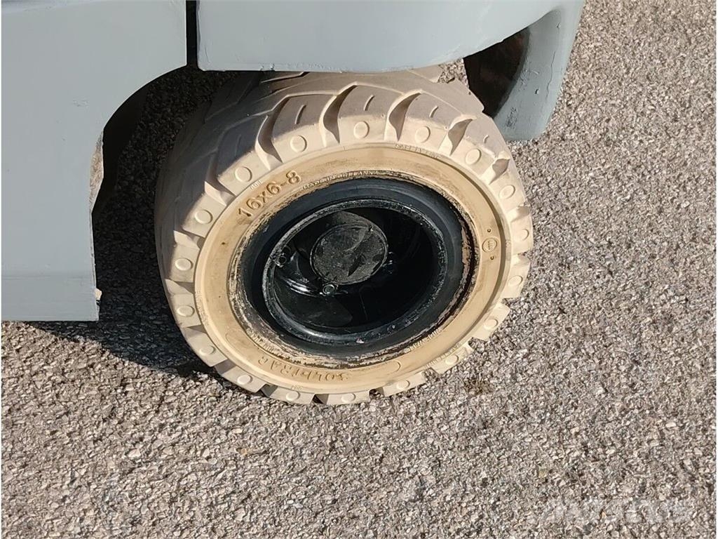 UniCarriers JAG1N1L20Q Empilhadores eléctricos