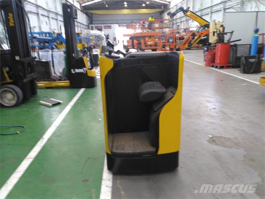 Yale MP20T Medium lift order picker