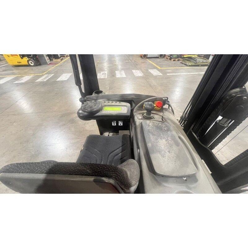 Yale MR16N Reach truck - depo içi istif araçları