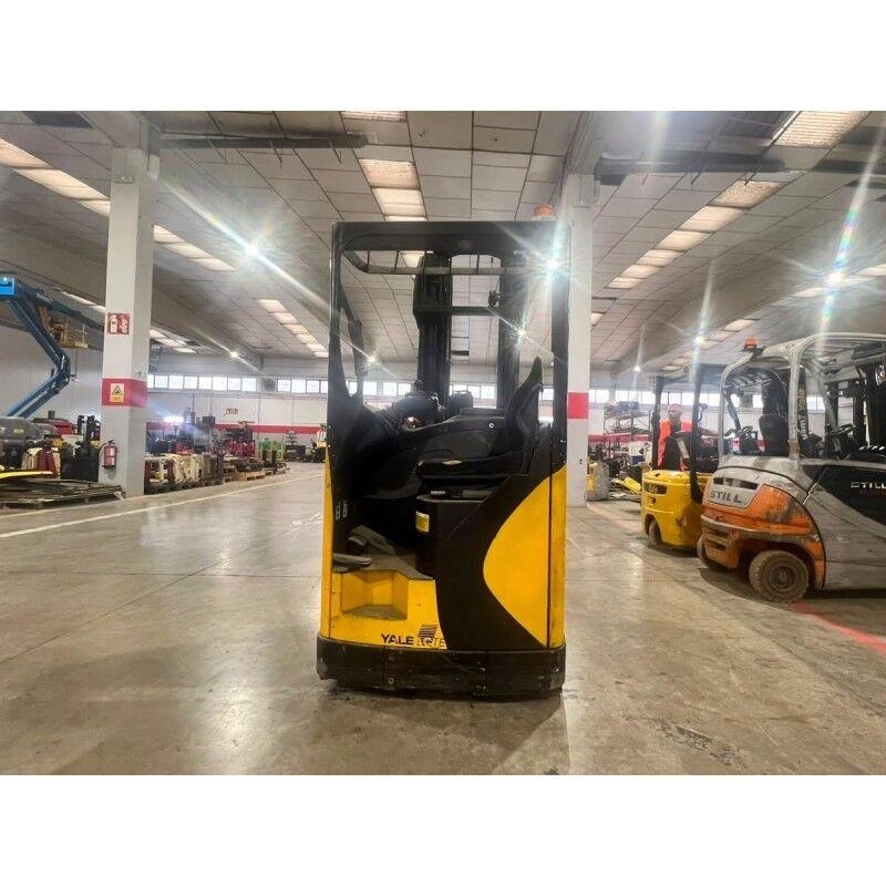 Yale MR16N Reach truck - depo içi istif araçları