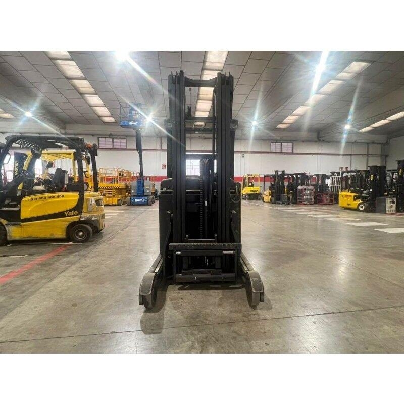Yale MR16N Reach truck - depo içi istif araçları