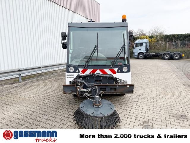Aebi MFH 5500, 4-Rad-Lenkung, 3-Besen, Hochentleerung, Fejemaskiner