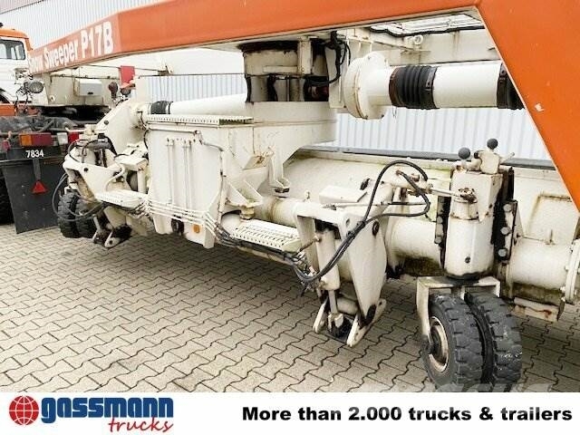 Andere Snow Sweeper P17B, V8-Motor, Kehrblasgerät, Інші напівпричепи