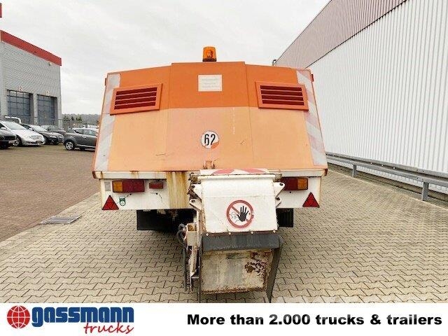 Andere Snow Sweeper P17B, V8-Motor, Kehrblasgerät, Інші напівпричепи