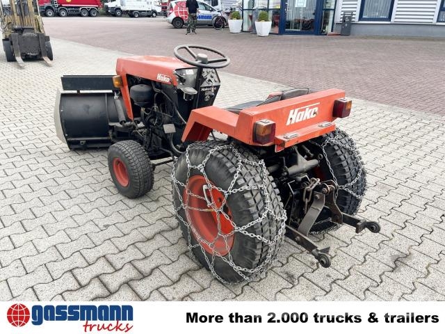 Hako V 490 mit Schneeschild und Ketten Muut koneet