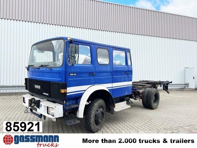 Iveco 120-23 AW 4x4 Doka, V8-Motor, Seilwinde 平板车