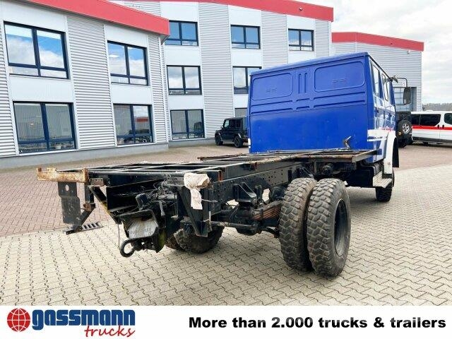 Iveco 120-23 AW 4x4 Doka, V8-Motor, Seilwinde 平板车