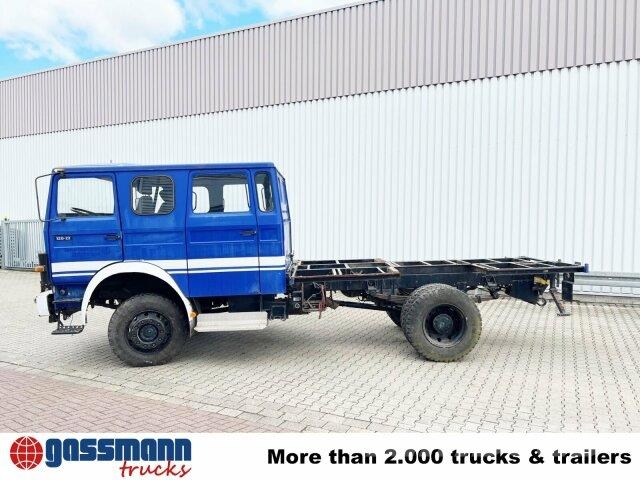 Iveco 120-23 AW 4x4 Doka, V8-Motor, Seilwinde 平板车