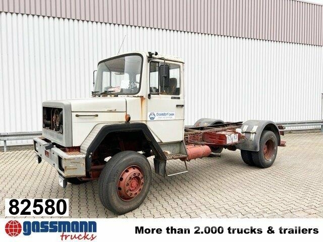 Iveco 150-16 4x2 平板车