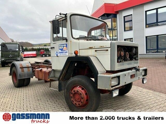 Iveco 150-16 4x2 平板车