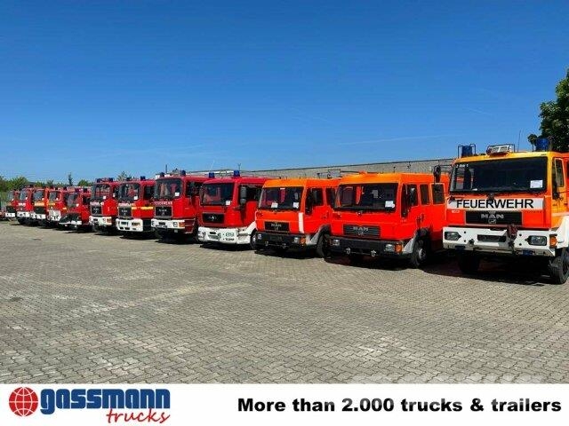 Iveco 90-16 AW 4x4 Doka, Mannschaftswagen 平板式/側卸式卡車