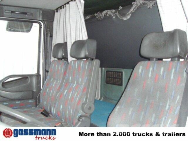 Iveco EuroCargo 120E24 4x2 平板式/側卸式卡車