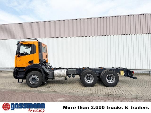 Iveco X-Way AD300X42Z 6x4, Motorabtrieb Hook lift trucks