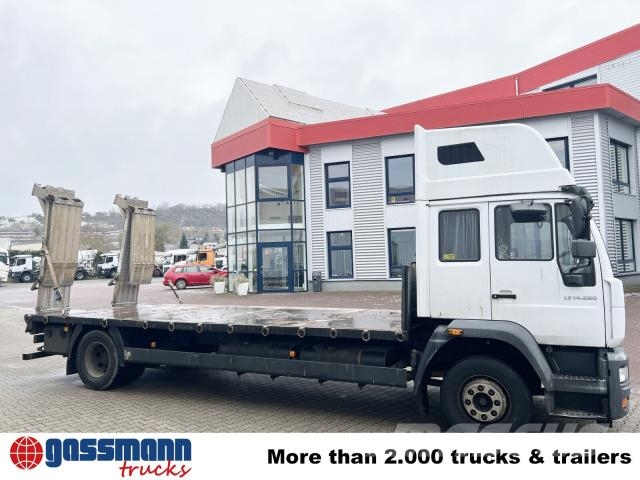 MAN LE 14.280 4x2 BL, Maschinentransporter, 2x AHK Lava-kuorma-autot