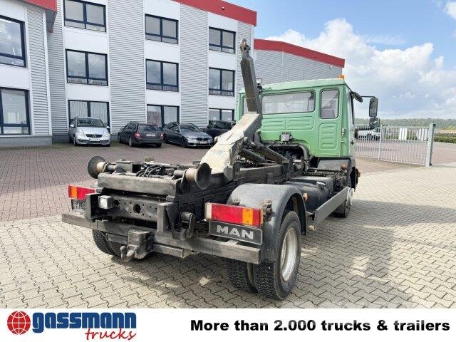 MAN LE 8.150 4x2 BB, City-Abroller, 훅 리프트 트럭