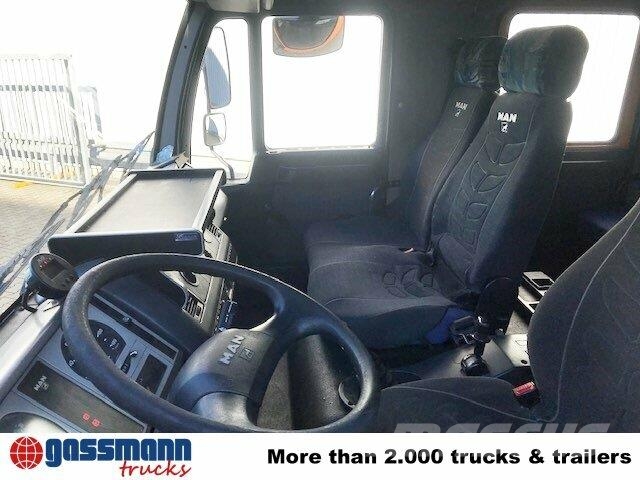 MAN LE 8.185 LC Doka 4x2 BB, 2x AHK Camiones plataforma