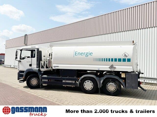 MAN TGA 26.390 6X2-4 BL, Lenk-/Liftachse, Willig Kamioni cisterne