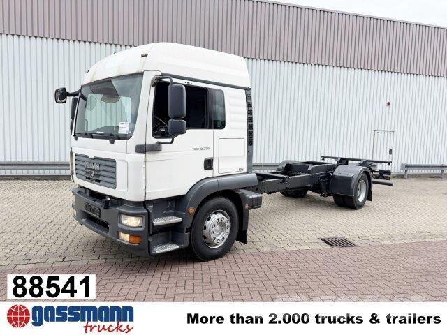 MAN TGM 18.330 4X2 LL, Fahrschulausstattung Camiones portacontenedores