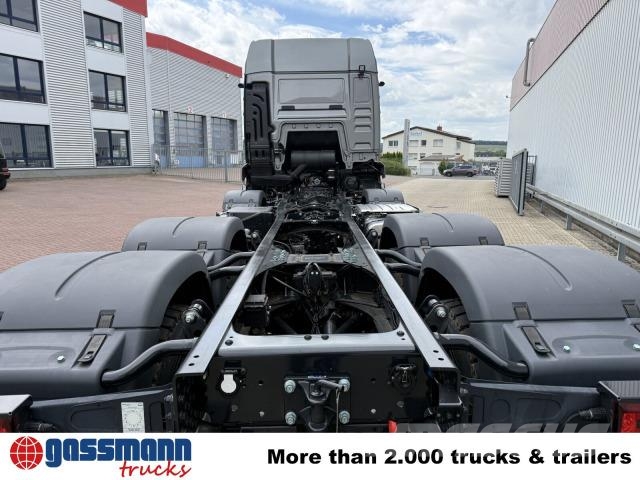 MAN TGS 41.520 8x8 BB CH, Hohe Bauart, 6-Sitzer, Camiones con chasís y cabina